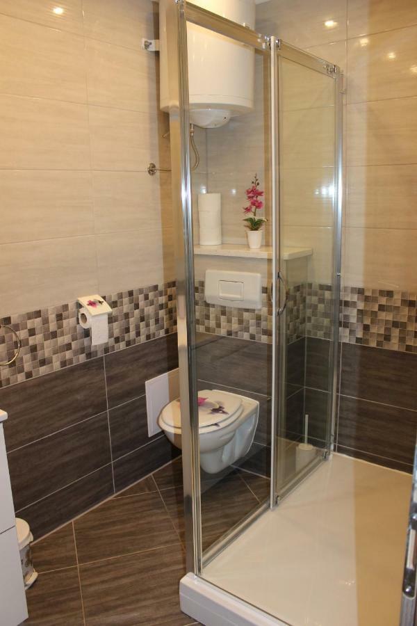 Apartment Lucky With Jacuzzi Trogir Exterior photo